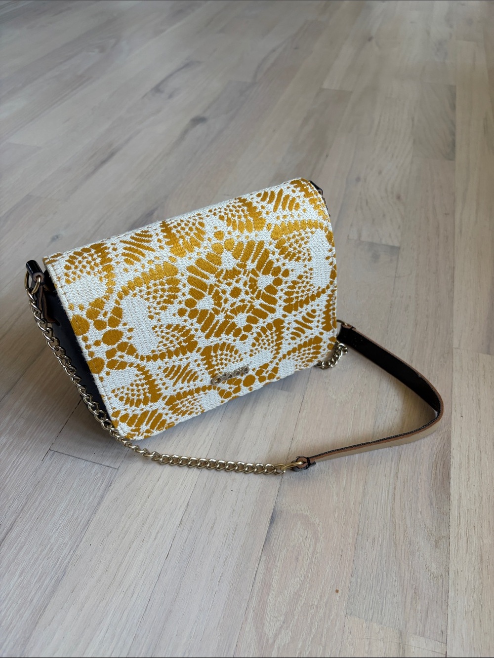 O Bag Crossbody Bag with Interchangeable Flaps - Navy & Gold